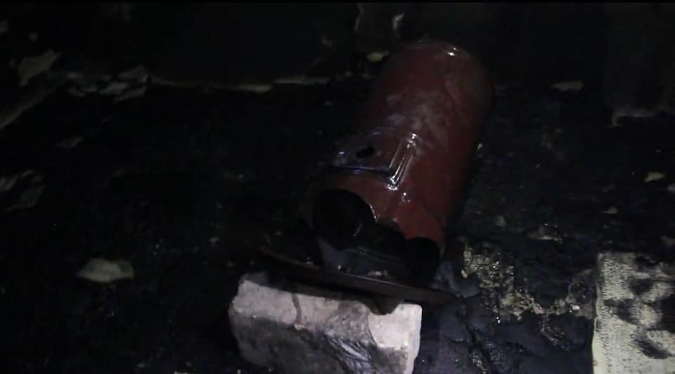 وفاة طفل وإصابة والديه بحريق م...