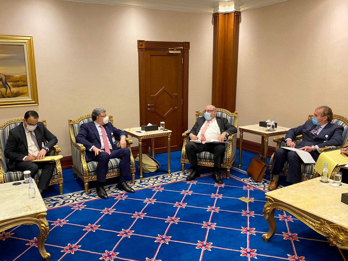 "سالم المسلط" يبحث مع مسؤول أم...