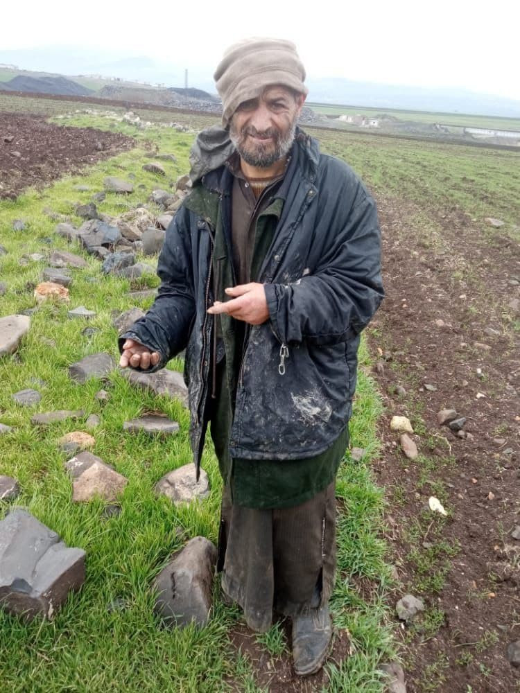 قضى نتيجة البرد.. العثور على ج...