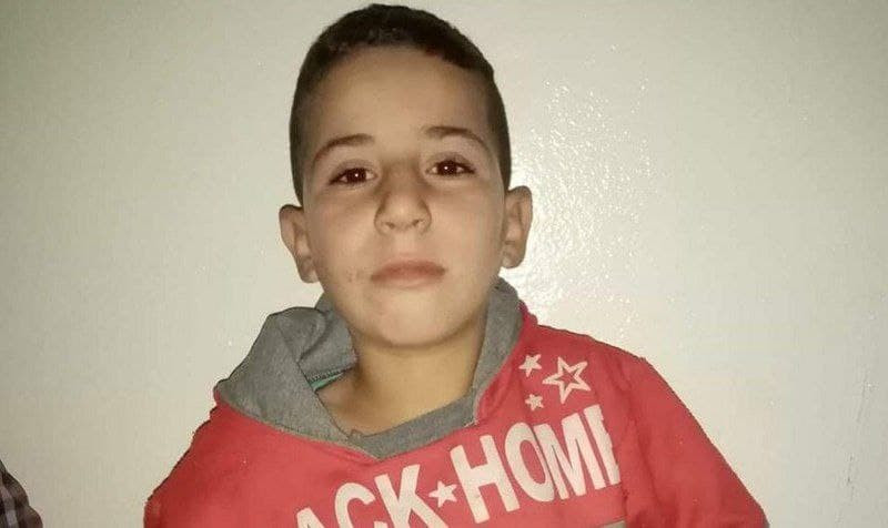 بعد حبسه وتعذيبه.. رجل يقدم عل...