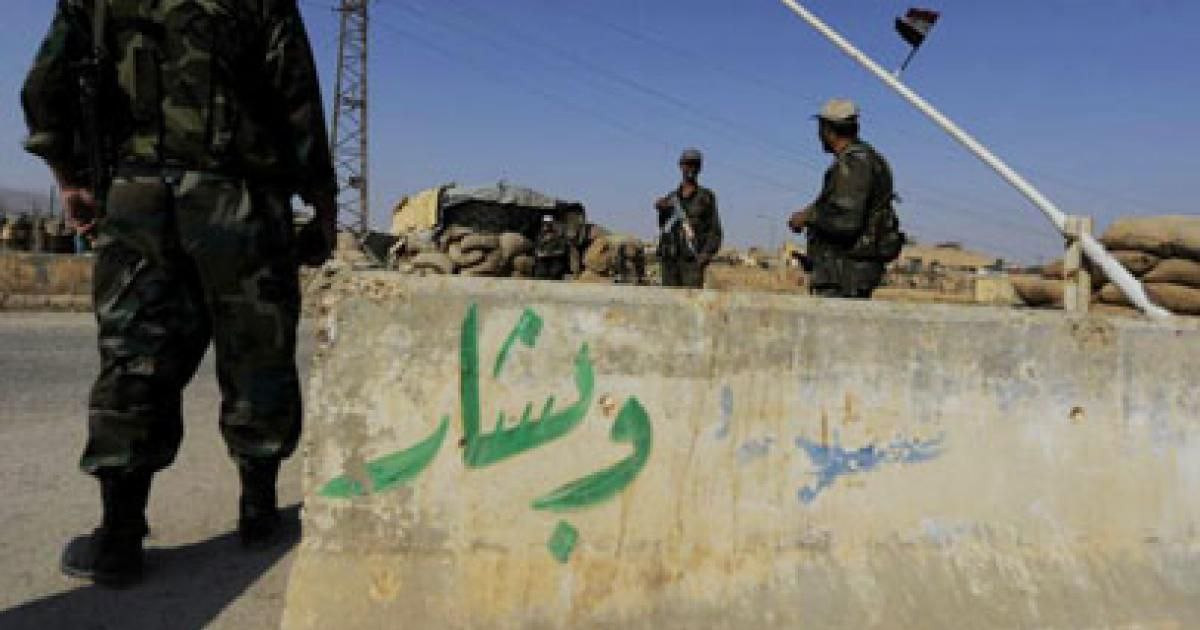 "مخابرات الأسد" تداهم بلدة الن...