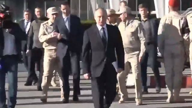 صحيفة إسرائيلية: الروس يستخدمو...