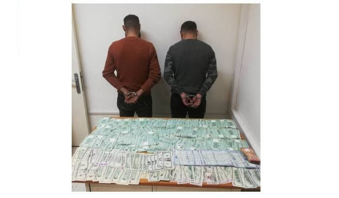 القبض على سوريين وفرار ثالث في...