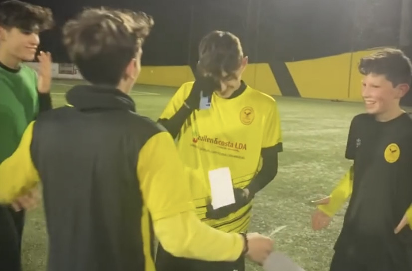 نادٍ برتغالي يفاجئ لاجئا سوريا