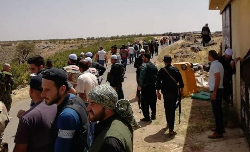 بعد توقيف رجل دين.. فصائل السو...