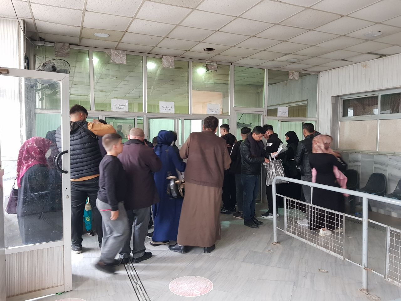 باب السلامة يغلق أبوابه أمام ا...