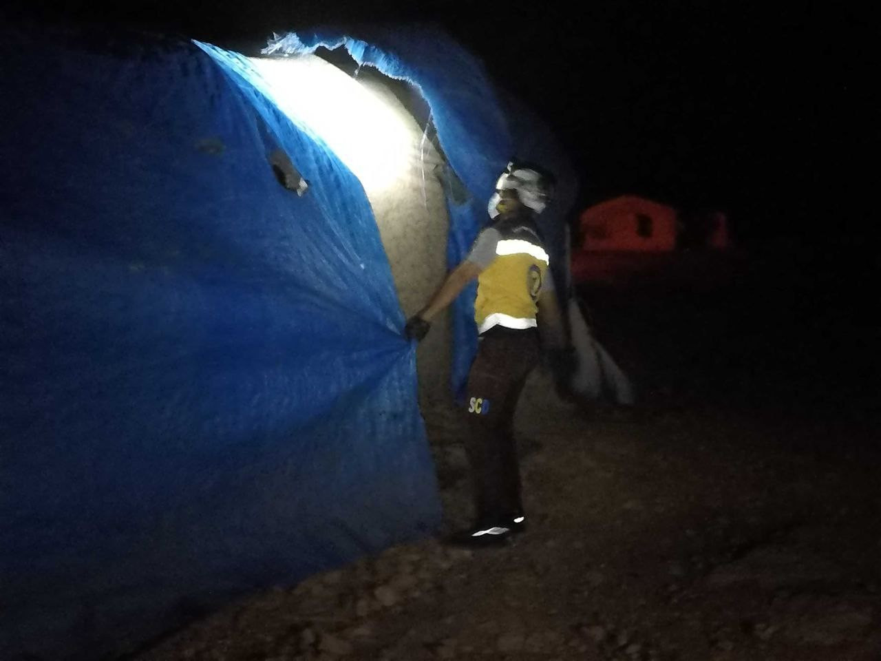 الرياح تقتلع خيام النازحين شما...