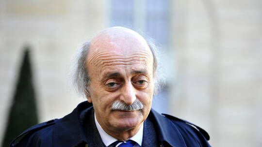 وليد جنبلاط: نريد رئيس لبناني...