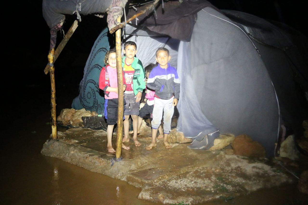 أكثر من 80 عائلة تضررت من العا...