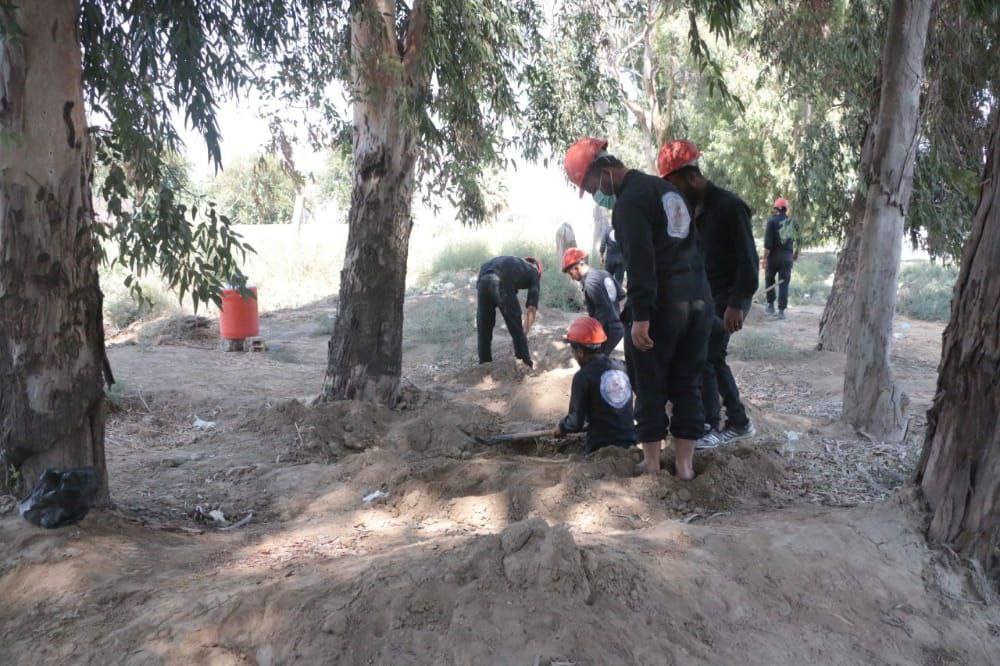 فريق الاستجابة الأولية ينتشل 3...