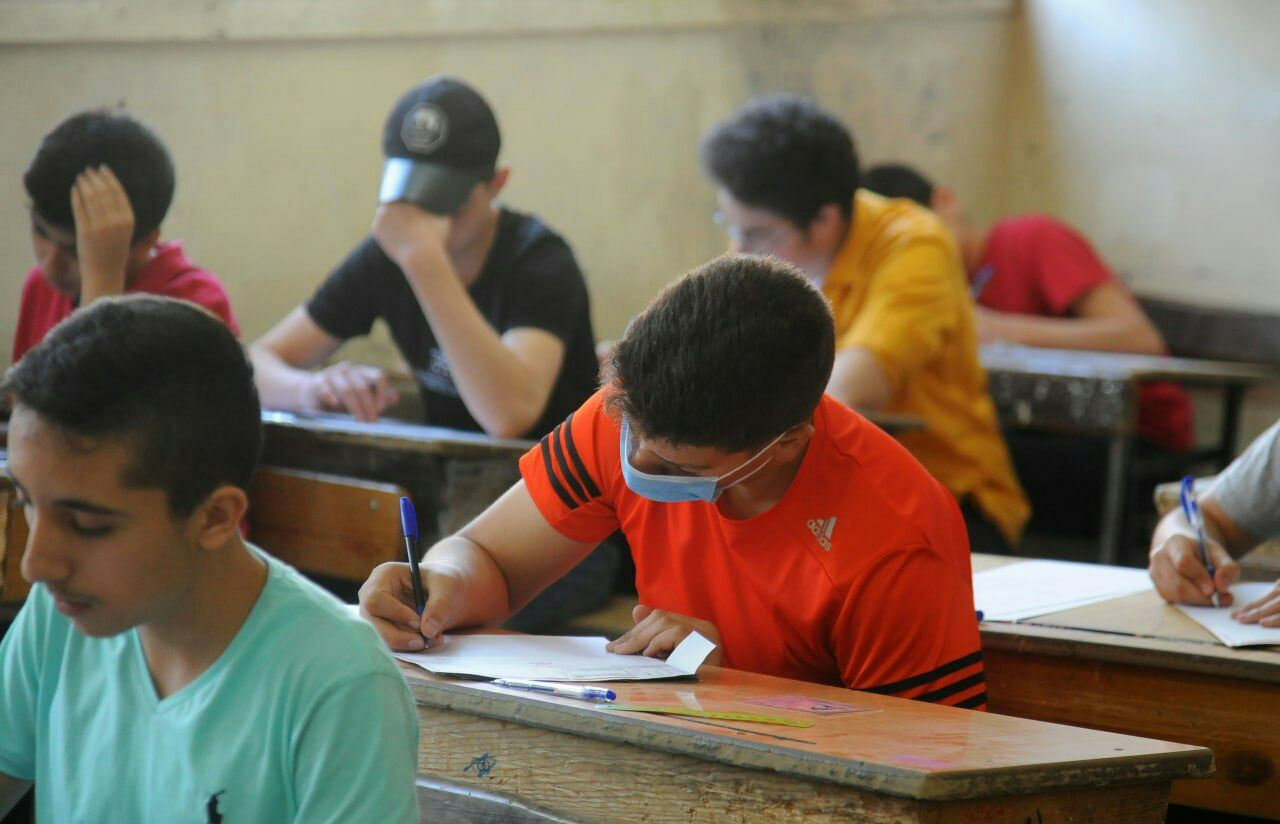 أسئلة "القومية" لطلاب ريف إدلب...