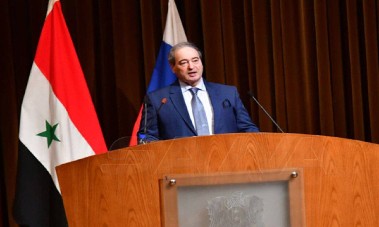 وزير خارجية النظام يصف الغرب ب...