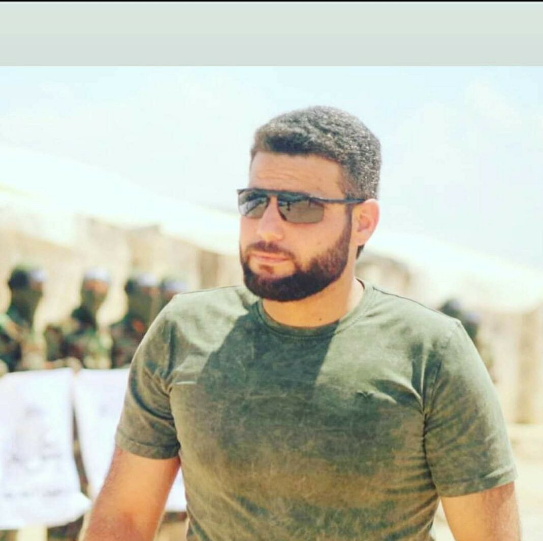 قيادي في "العزة" يعتزل من العم...