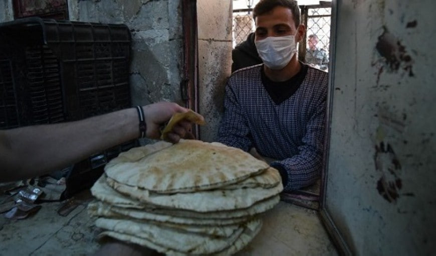 حكومة النظام تلغي دعم الخبز في...
