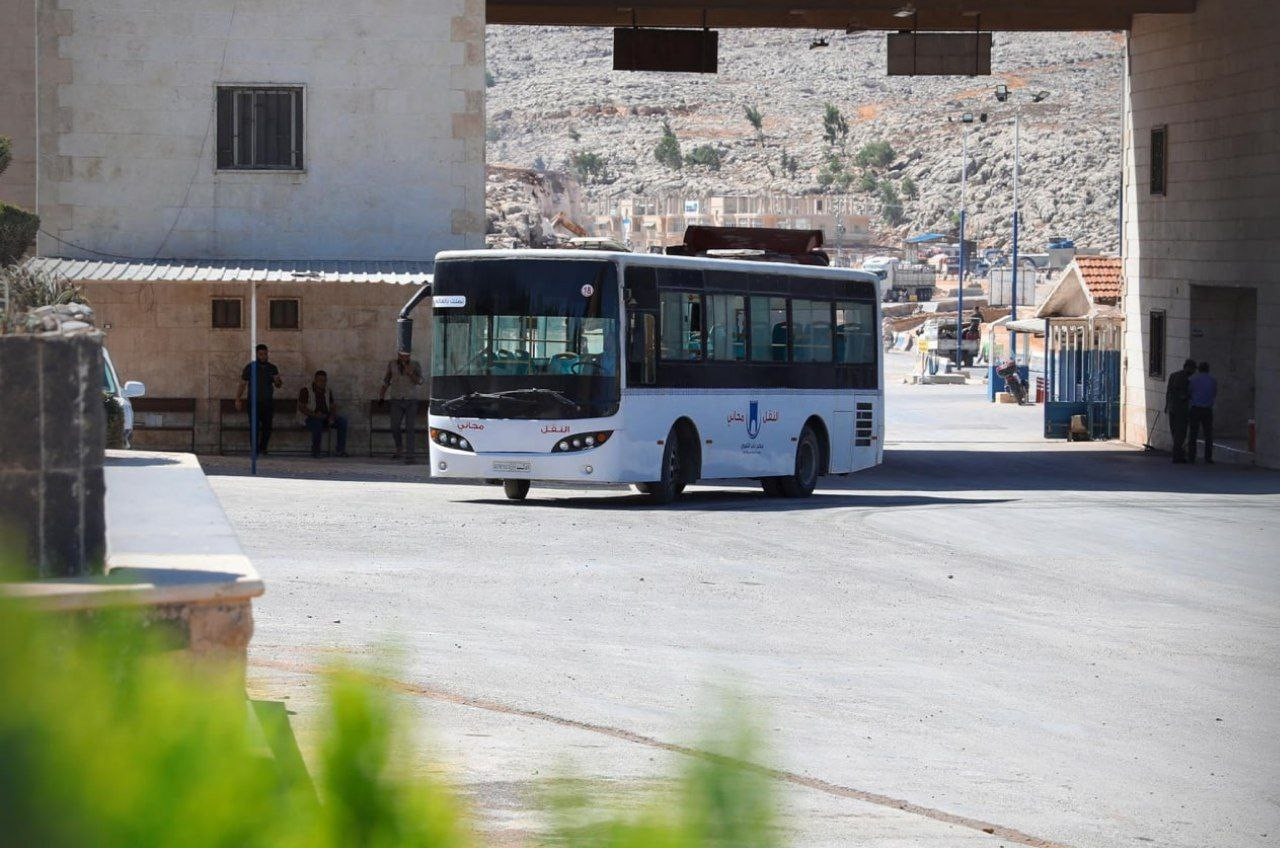 "باب الهوى" يُحصي أعداد السوري...