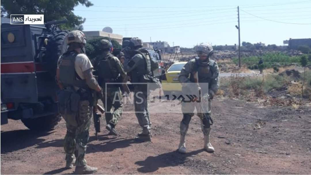 وفد روسي يجتمع بوجهاء السويداء...