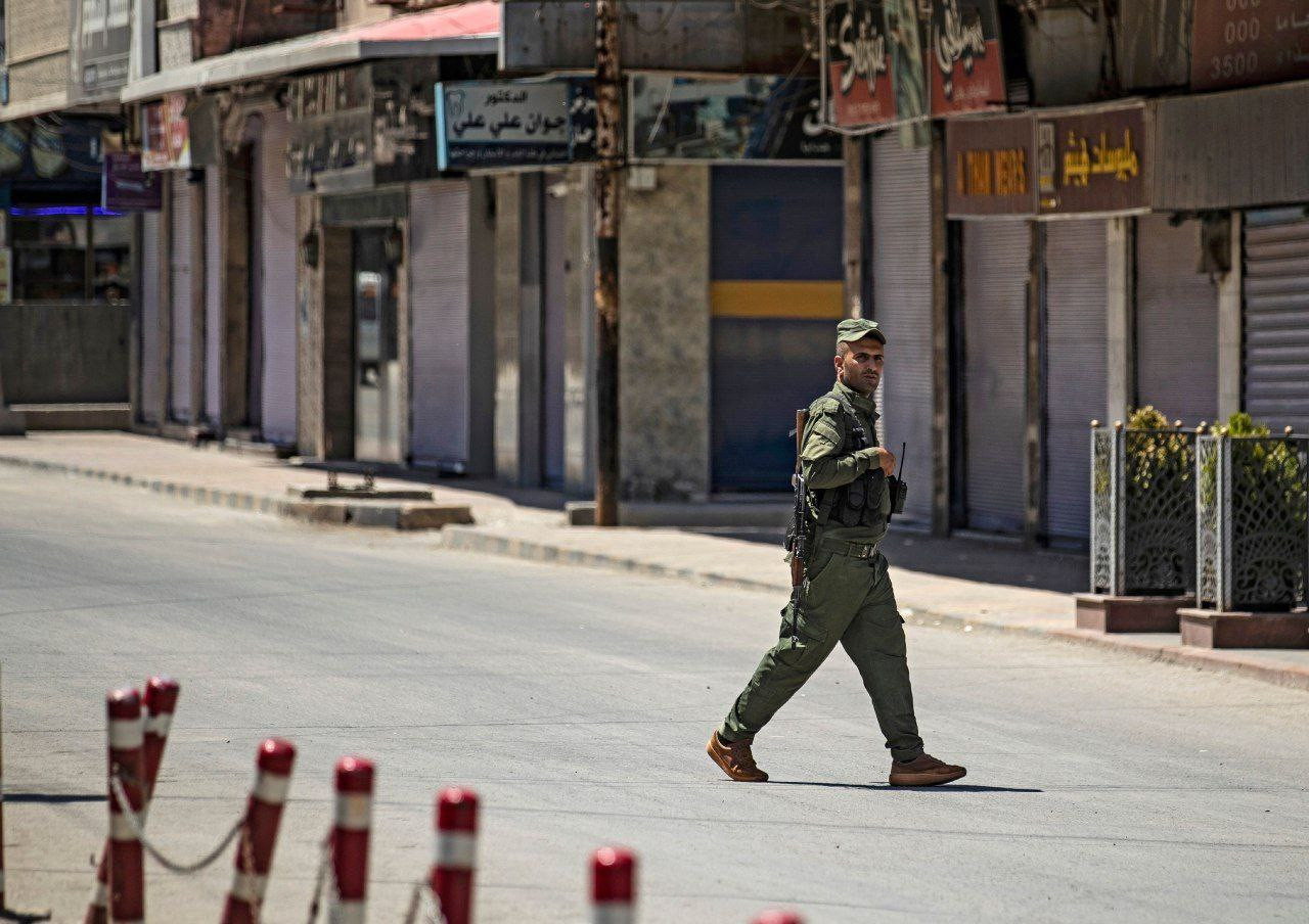 "الشبيبة الثورية" تواصل خطف ال...