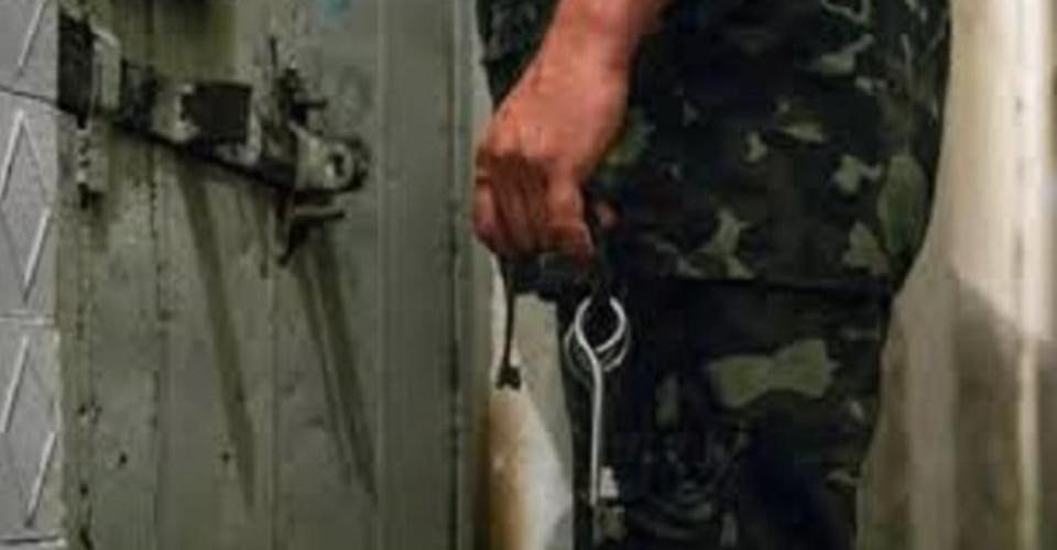 "الشبكة السورية": النظام أفرج...