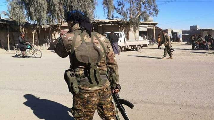 "قسد" تفك حصارها  عن حي في بلد...