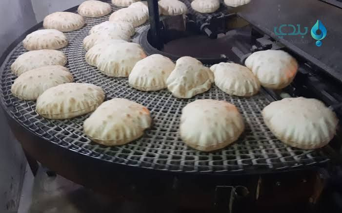 جدل واسع حول تخفيض كمية الخبز...
