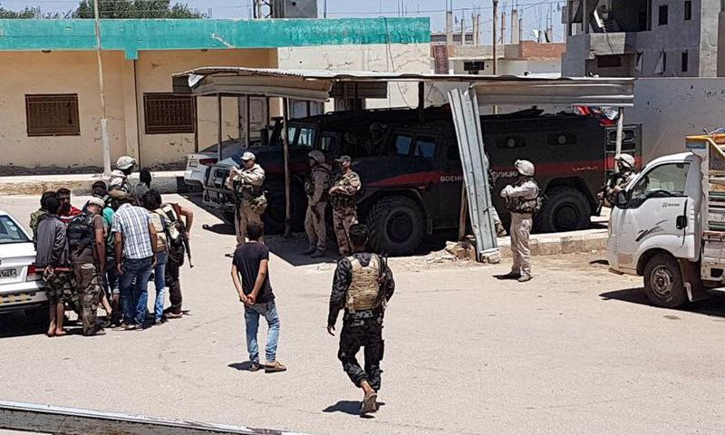 النظام يعتقل شابين شمالي درعا