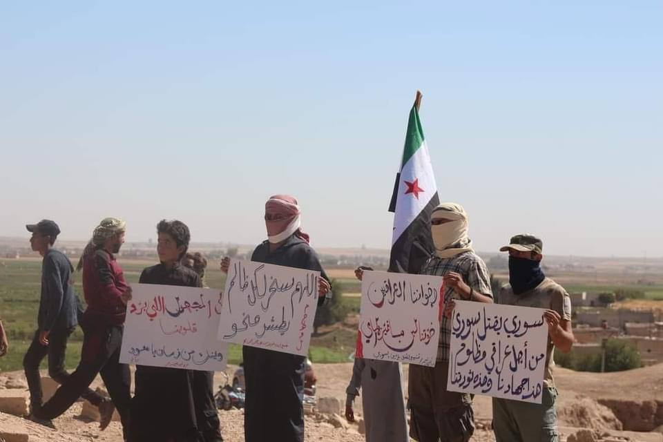 بالصور.. تشييع الطفل ضحية الاع...