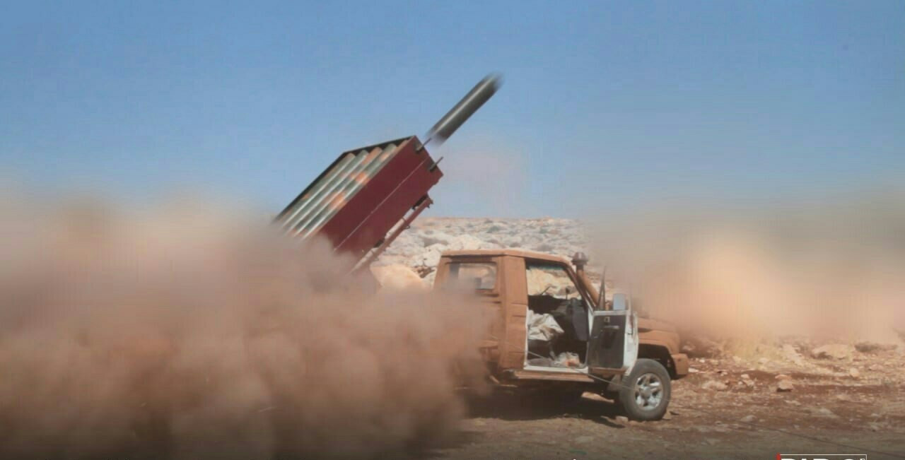 فصائل المعارضة تقصف مواقع النظ...