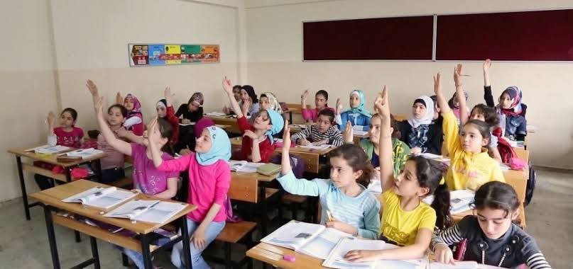 وزارة التعليم التركية تكشف عدد...