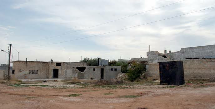 وفاة ثلاثة أشخاص بحفرة للصرف ا...