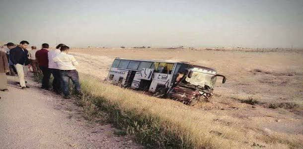 حادث سير يتسبب بمقتل وإصابة 15...