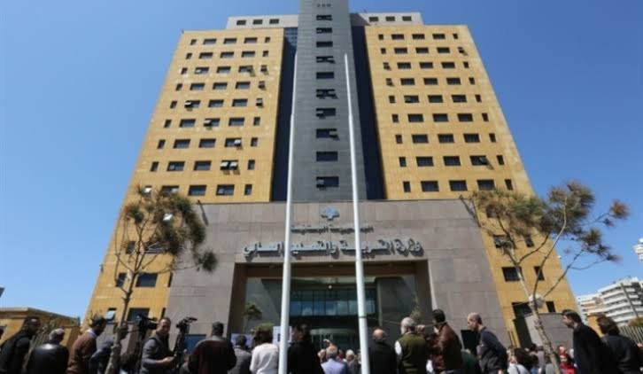 حكومة لبنان ترفض دخول الأطفال...