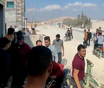 "فرقة الحمزة" تواصل قصف الباب...