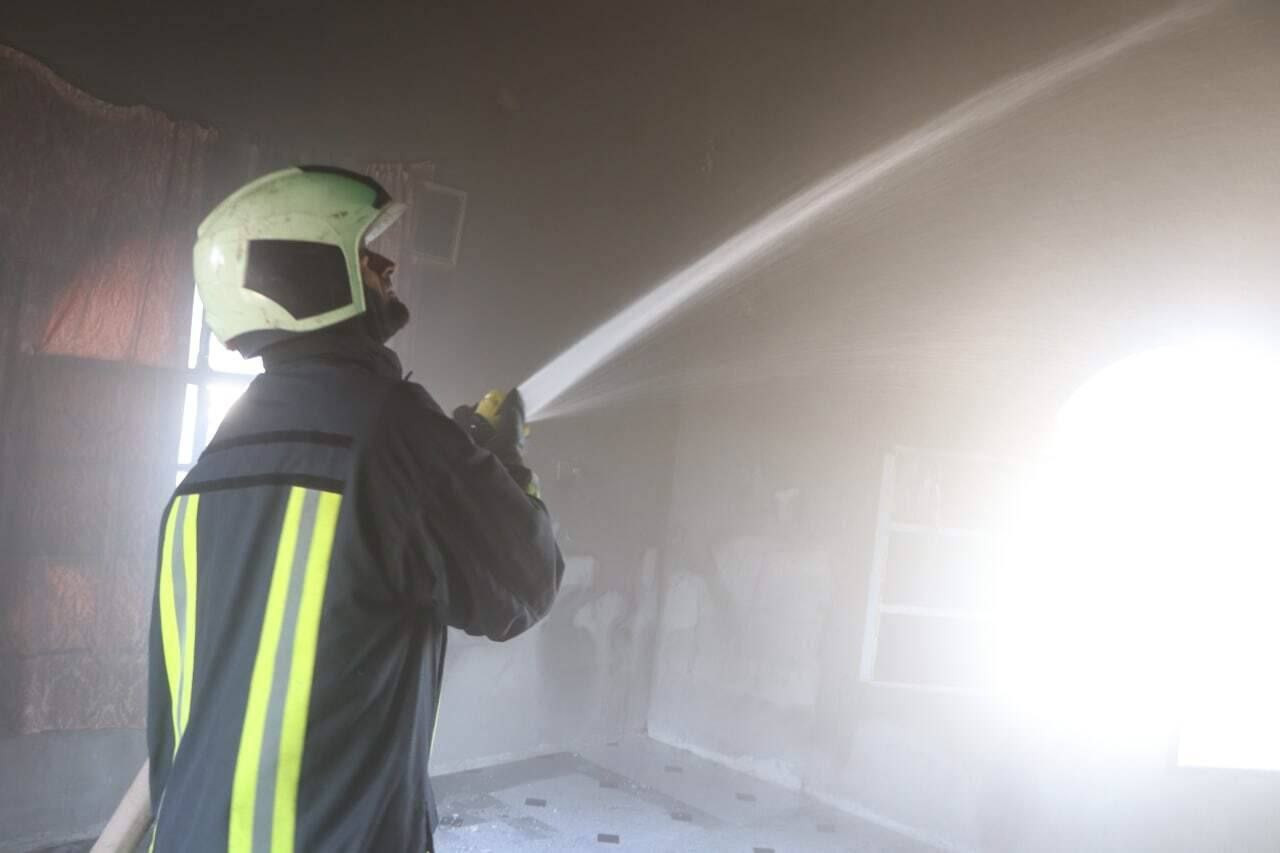 جرحى بحوادث سير وإخماد حرائق ف...