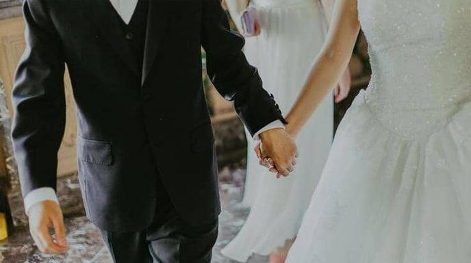 حفل زفاف يتحول لمعركة في حمص و...