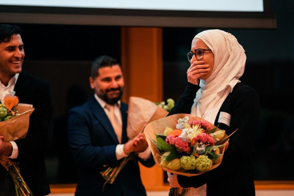 لاجئة سورية تحصد جائزة "UAF" ا...