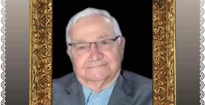 مدرس ثمانيني يلقى مصرعه على يد...