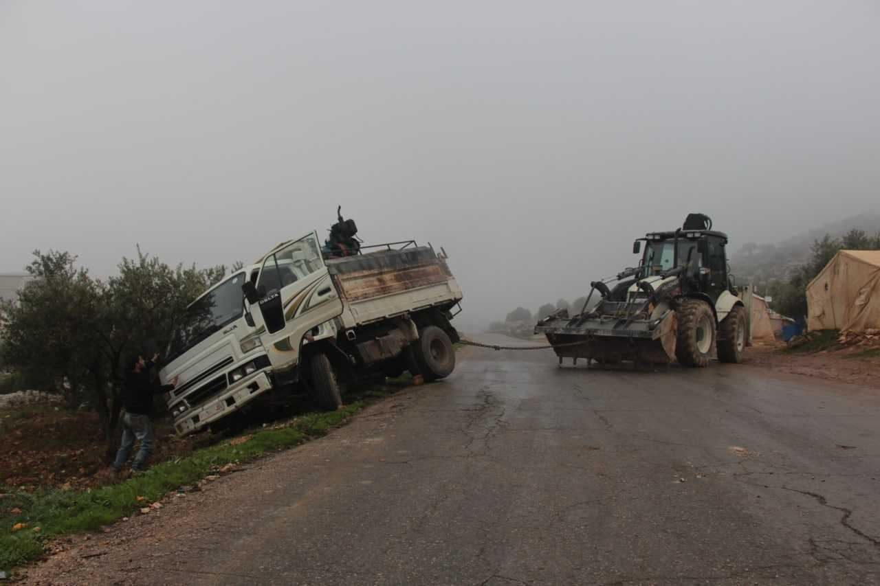 إصابات إثر حوادث سير متفرقة شم...