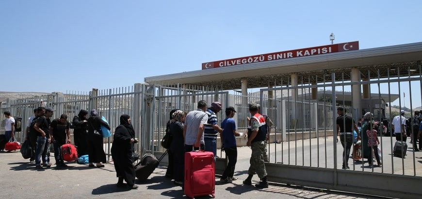 تركيا منعت أكثر من نصف مليون س...