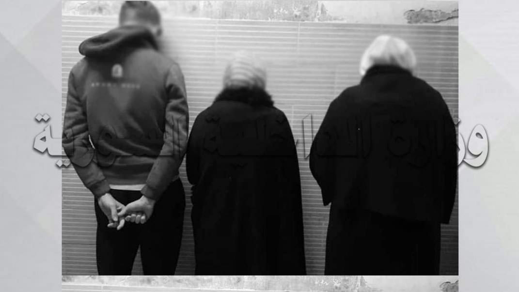 بالاتفاق مع شقيقها.. شابة تحاو...