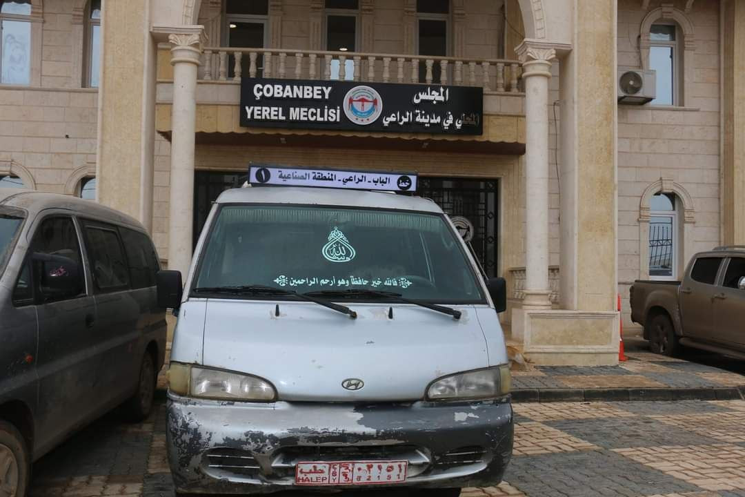 البدء بتركيب فوانيس مضاءة للسر...