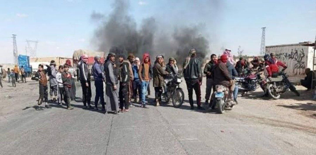 ديرالزور.. مظاهرة ضد "قسد" تُط...