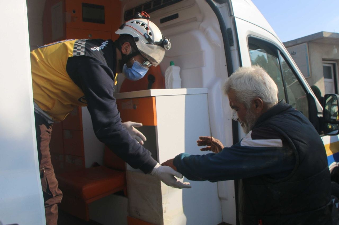 جرحى بحوادث سير وحريق بريفي حل...