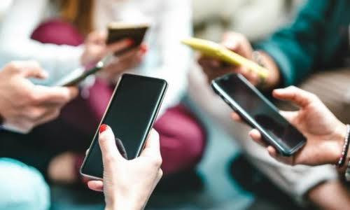 تقرير: نصف سكان سوريا بلا انتر...