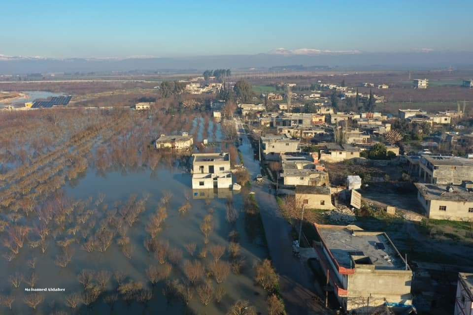 النظام يفتح سد الرستن خشية انه...
