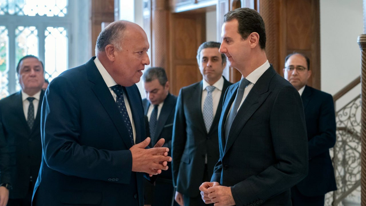 سيناتور أمريكي يحذر حلفاء واشن...