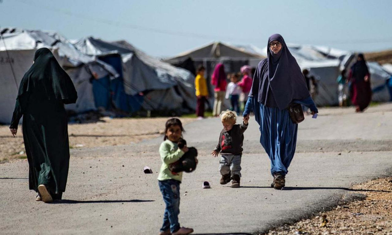 روسيا تستعيد 56 طفلاً من مخيما...