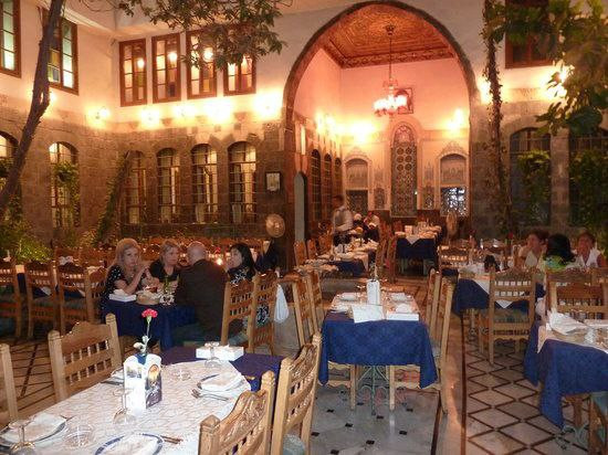 "محافظة دمشق" ترفع قيمة غرامات...