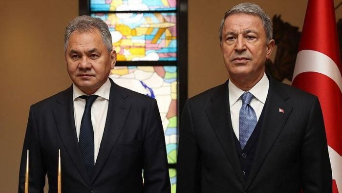 وزيرا الدفاع في روسيا وتركيا ي...
