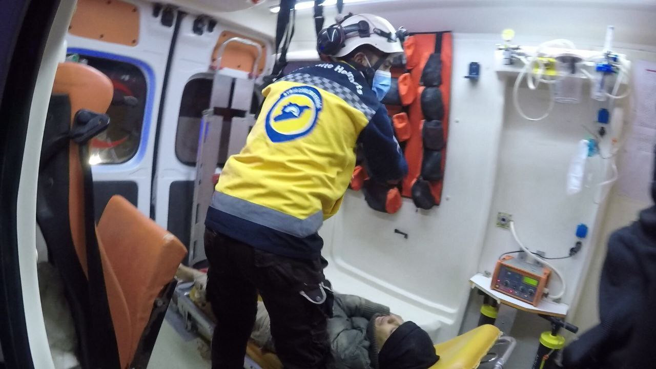 جرحى بحرائق وحوادث سير شمال سو...