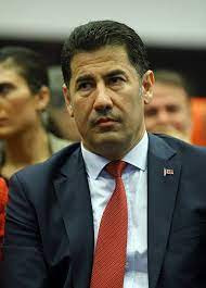 تركيا.. مرشح رئاسي يهدد بإعادة...